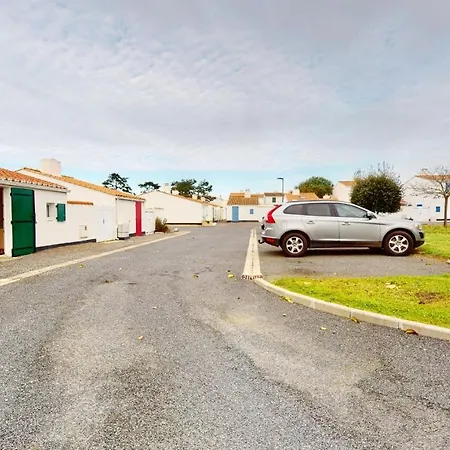 Charmante Ferme Marine, Complexe Avec Piscine Holiday home *