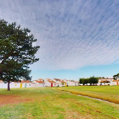 Charmante Ferme Marine, Complexe Avec Piscine Holiday home Bretignolles-sur-Mer